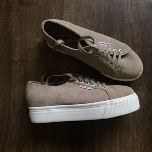 NWOT Platform Superga